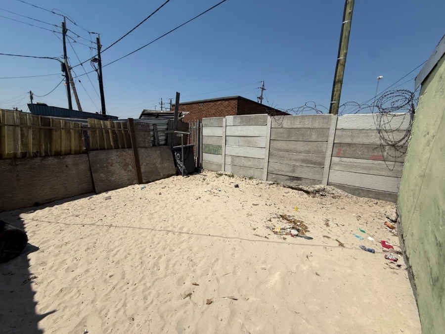 1 Bedroom Property for Sale in Delft South Western Cape